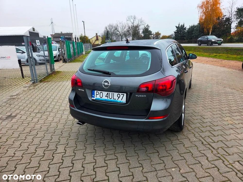 Opel Astra IV 1.4 T Cosmo - 8