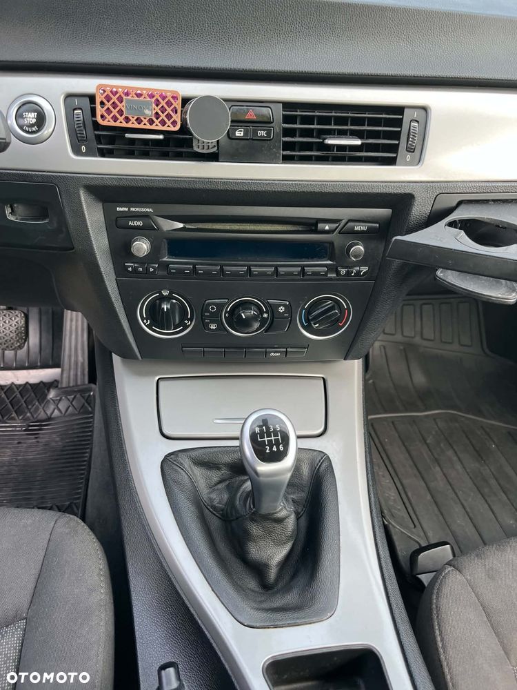 BMW Seria 3 320d - 8