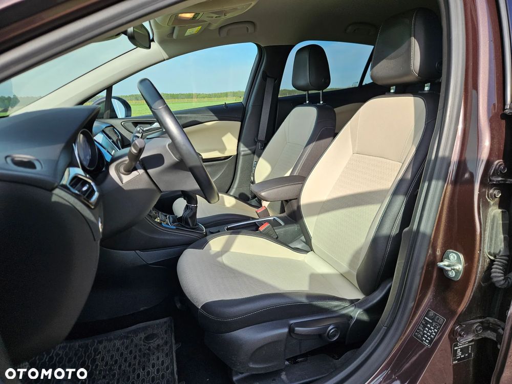 Opel Astra - 13