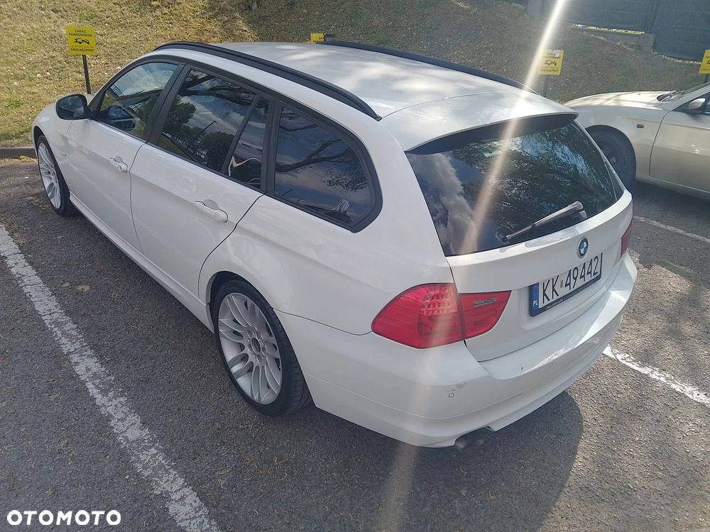 BMW Seria 3 318d DPF - 11