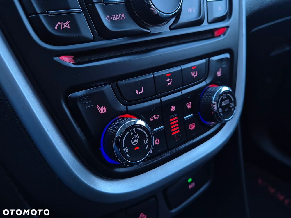 Opel Mokka 1.4 T Cosmo S&S 4x4 - 40