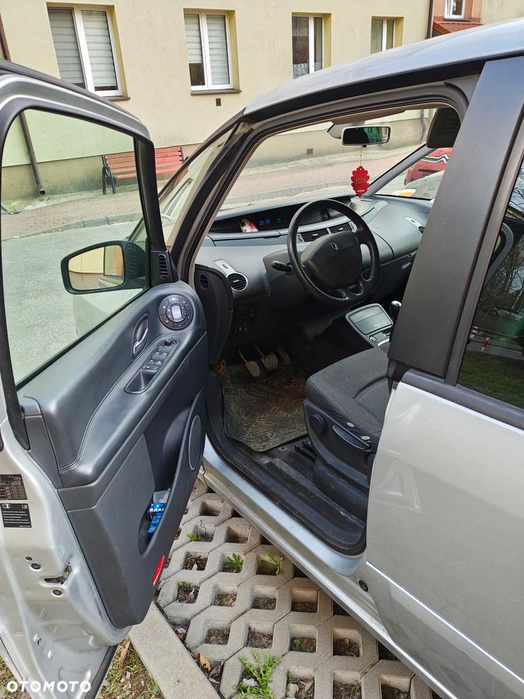 Renault Grand Espace 2.0 dCi FAP Initiale - 11