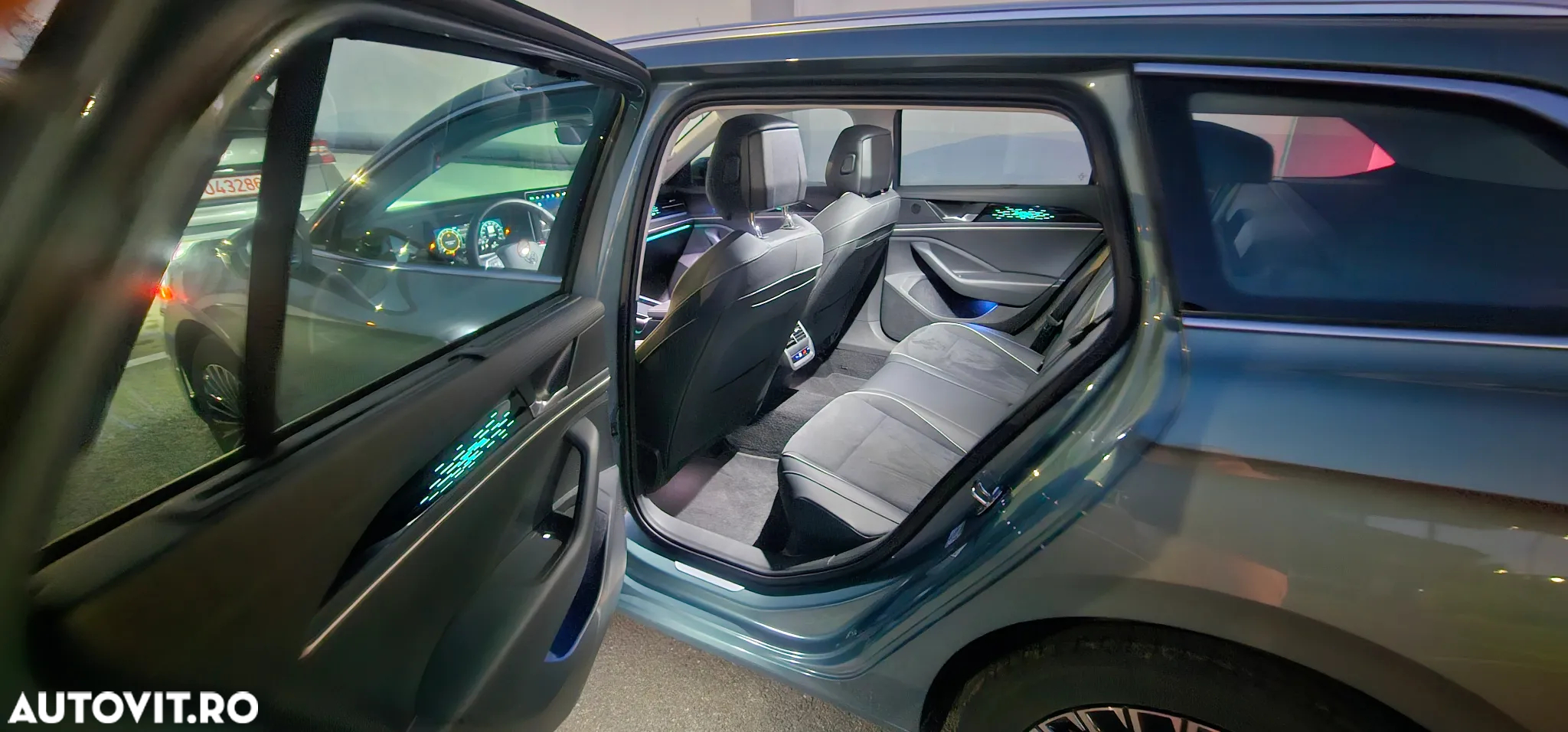 Volkswagen Passat Variant 1.5 eTSI DSG MHEV Business - 7