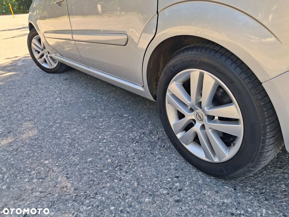 Opel Zafira 1.8 Sport - 4