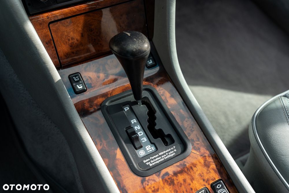 Mercedes-Benz W124 (1984-1993) - 19