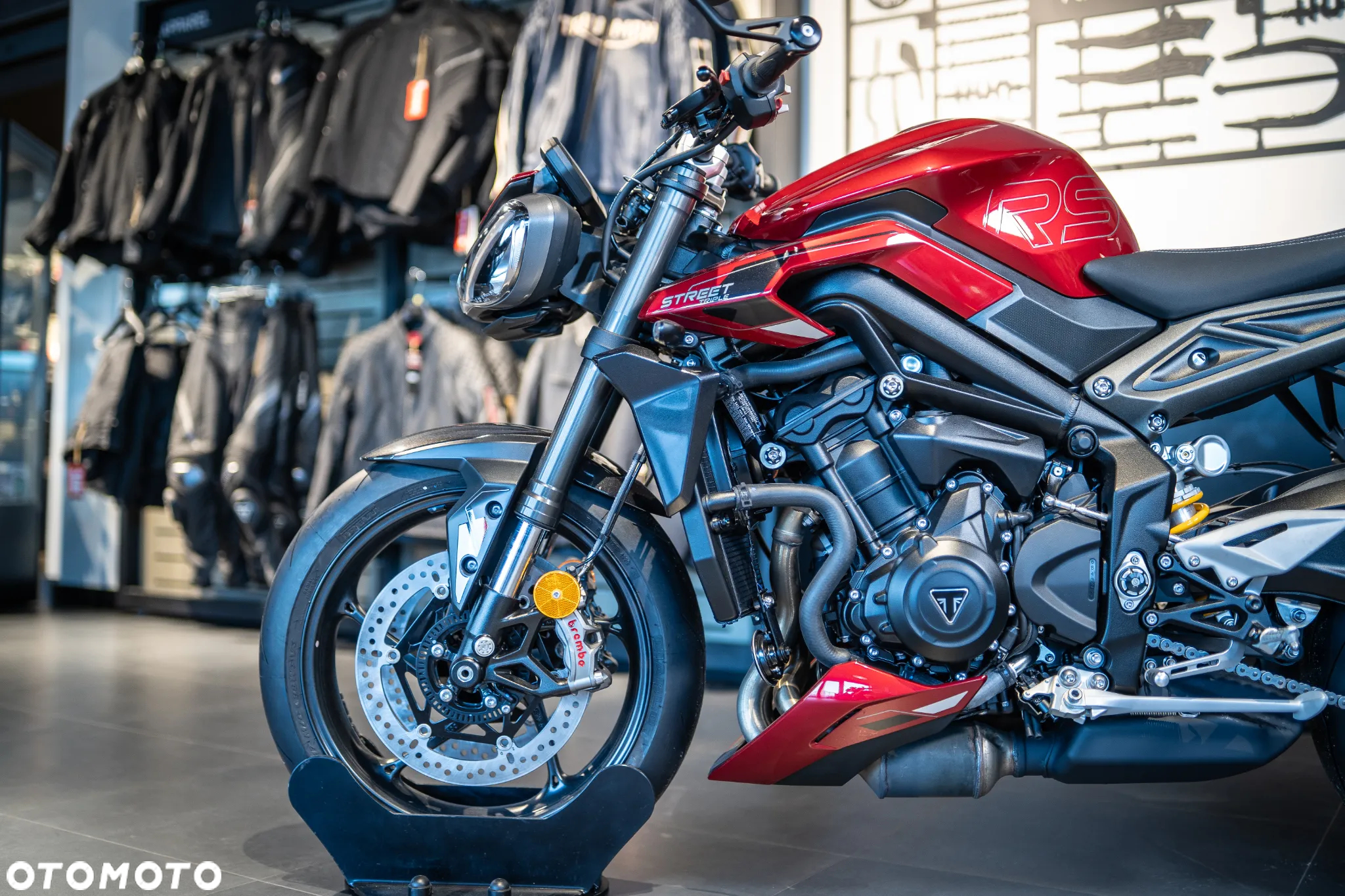 Triumph Street Triple - 4