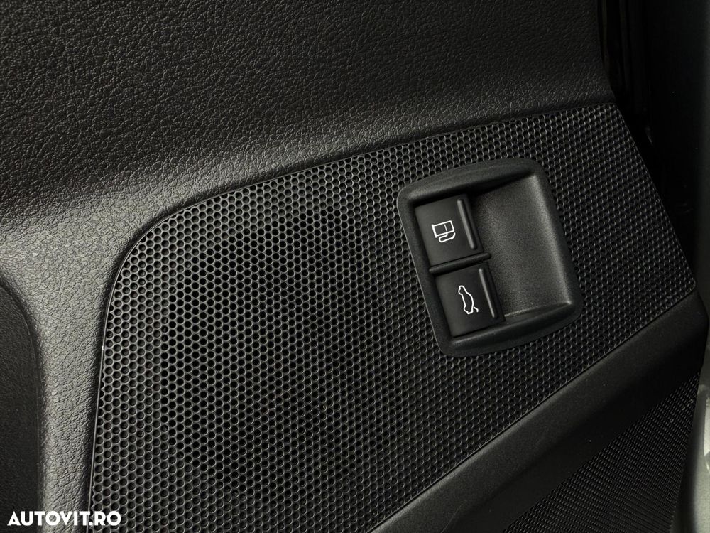 Volkswagen Passat - 21