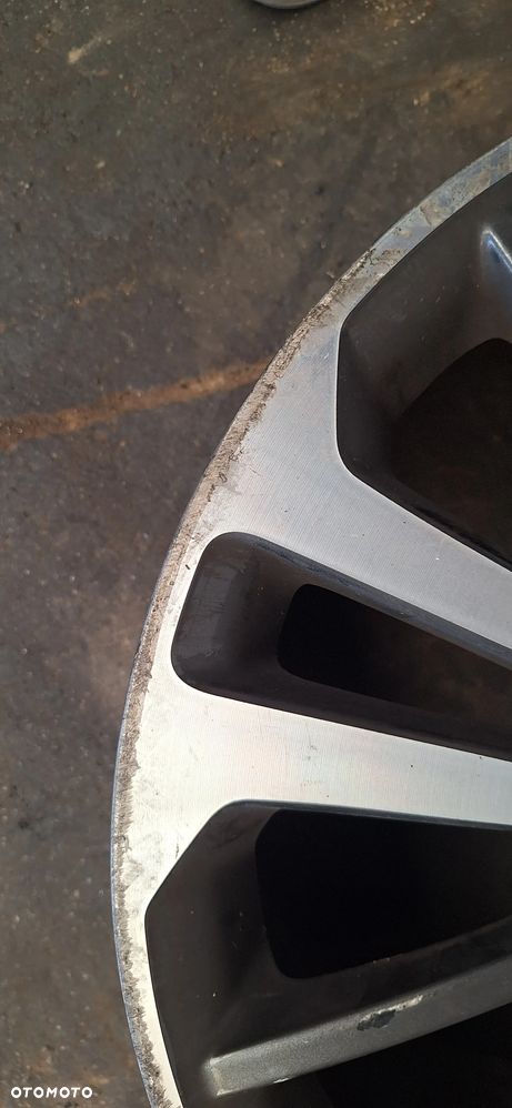 Opel Insignia B Alufelgi Kpl 18 18 8.5J Et 49  5x115 39076883 - 5
