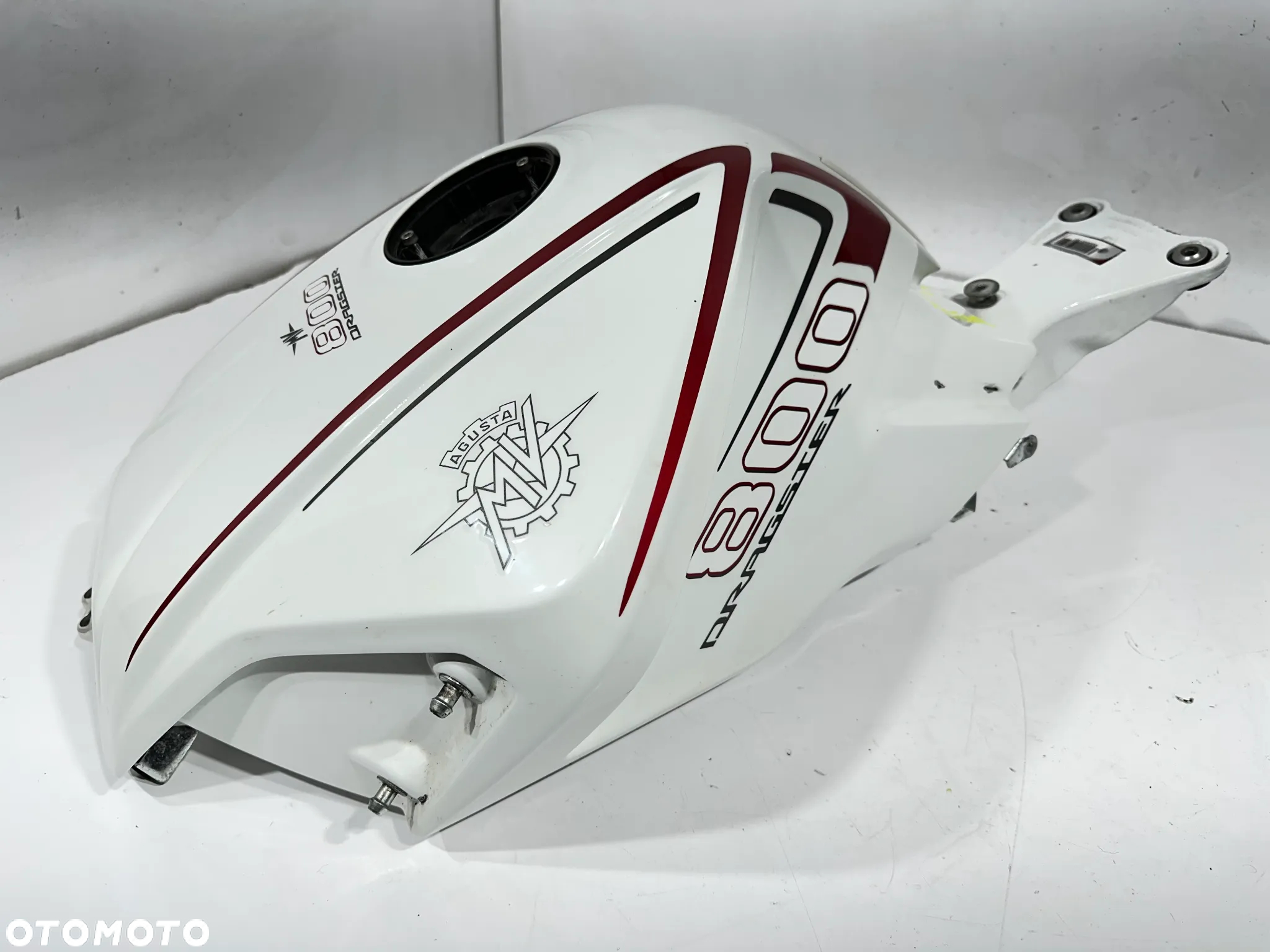 Zbiornik paliwa bak MV Agusta 800 Dragste Brutale - 13