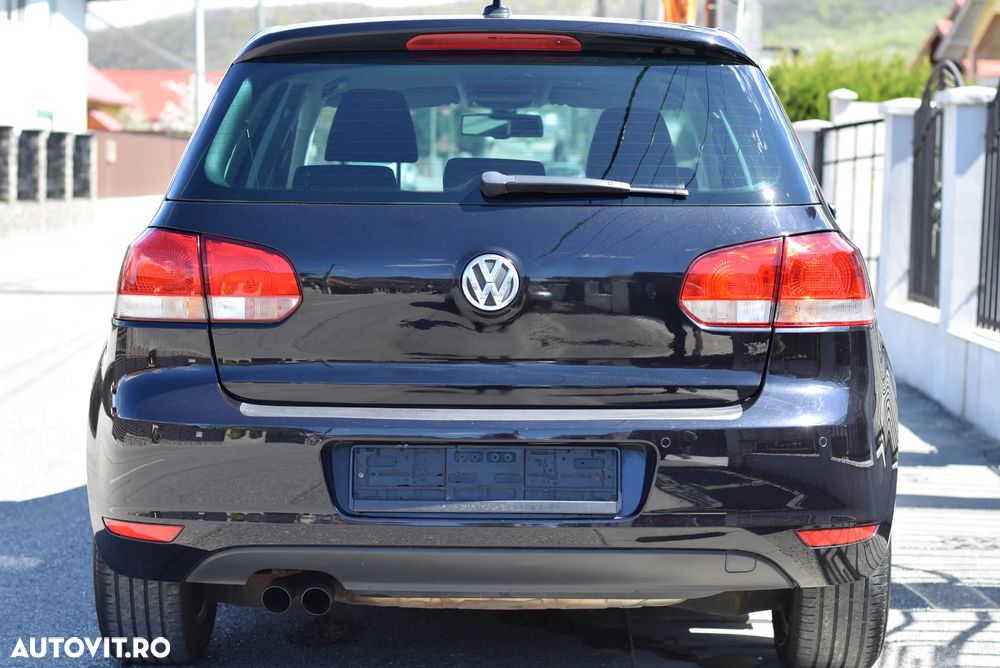 Volkswagen Golf 2.0 TDI DPF DSG MATCH - 24