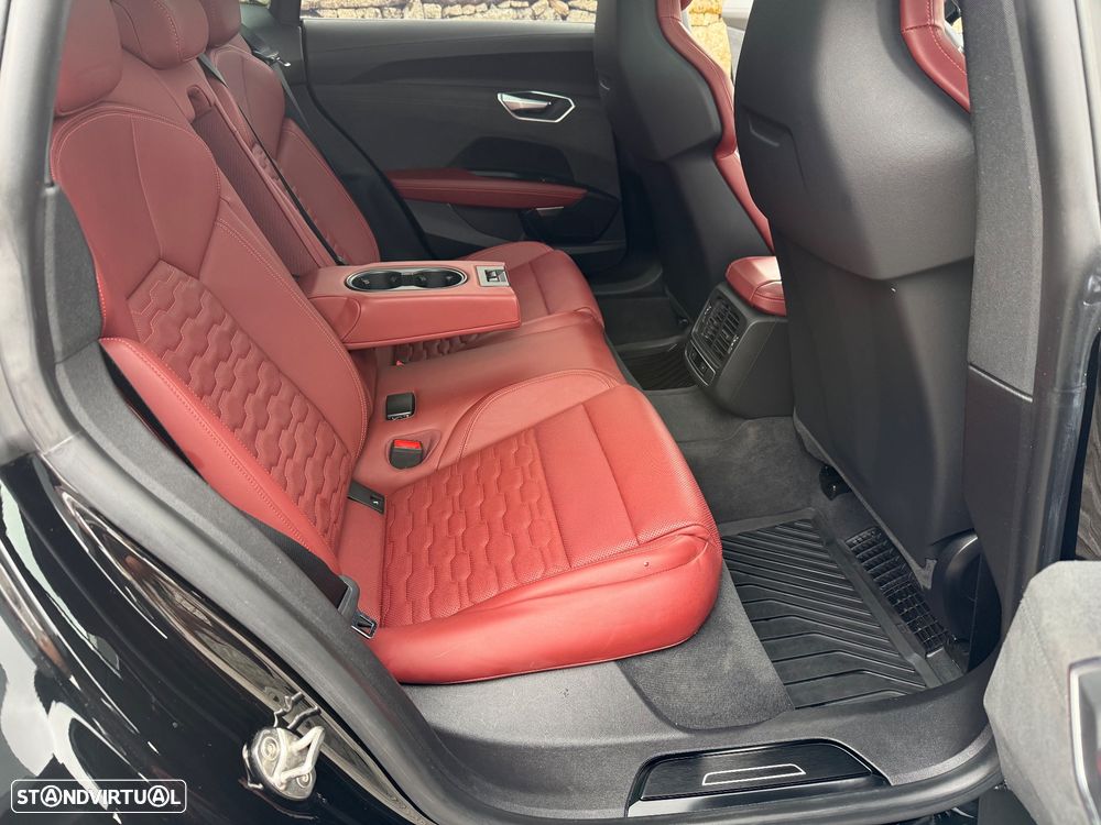 Audi e-tron GT quattro - 10