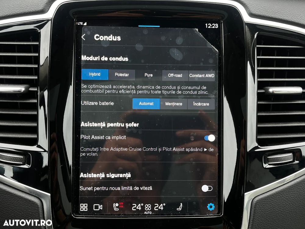Volvo XC 90 T8 AWD PHEV Ultra Bright - 27
