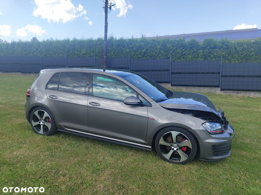 Volkswagen Golf GTI BlueMotion Technology DSG - 10