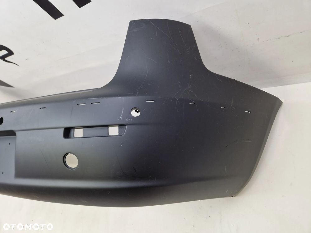 Zderzak tył tylny Fiat Croma pod listwy - 4