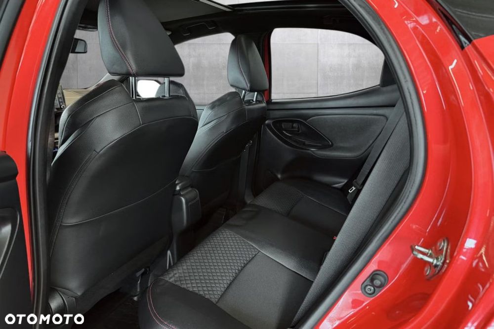 Toyota Yaris Hybrid 1.5 Premiere Edition - 16