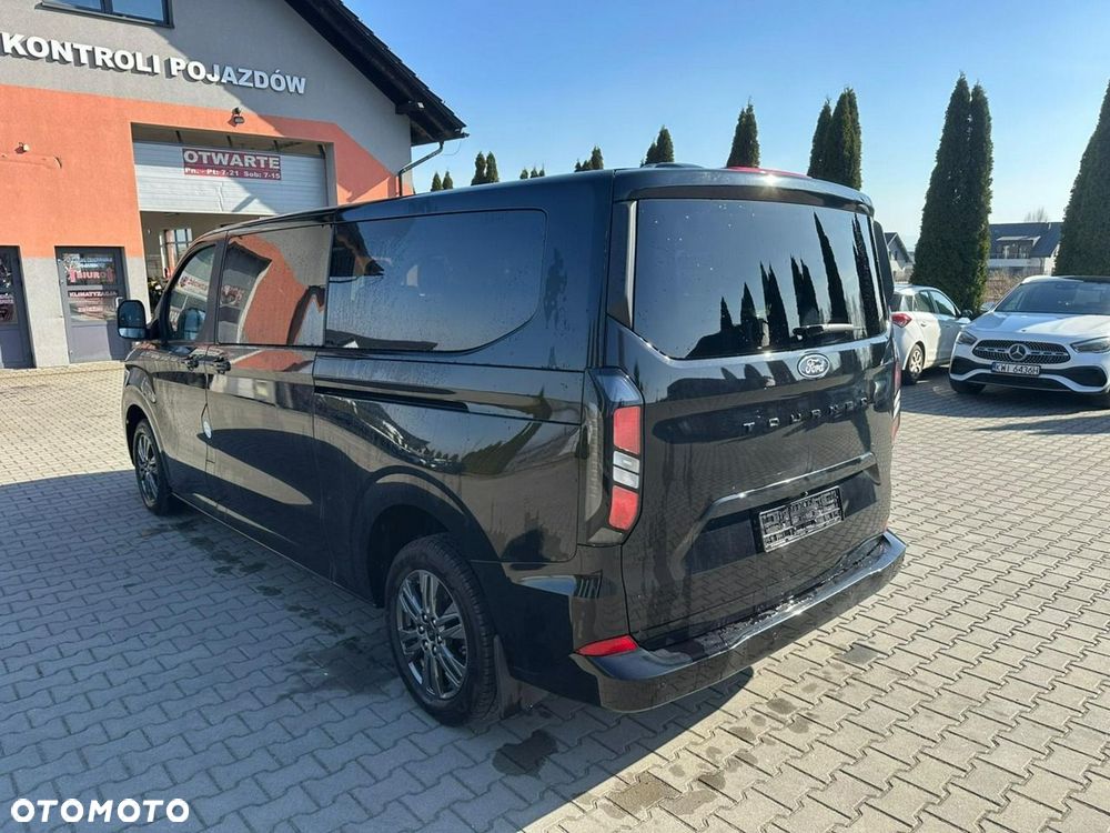 Ford Tourneo Custom - 5