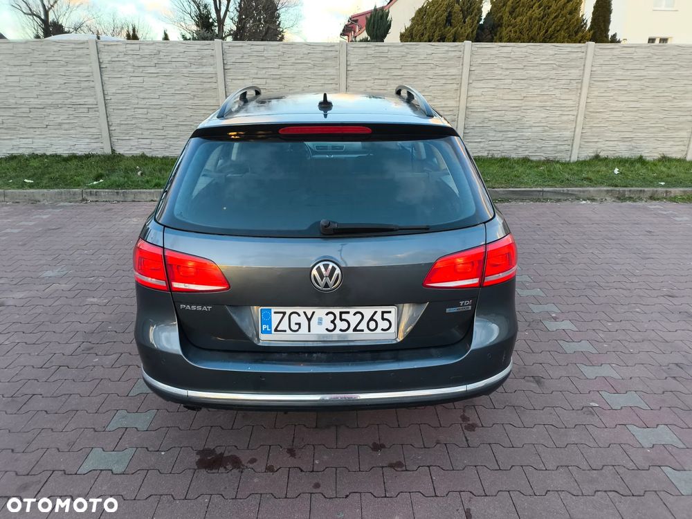 Volkswagen Passat 1.6 TDI Comfortline - 10