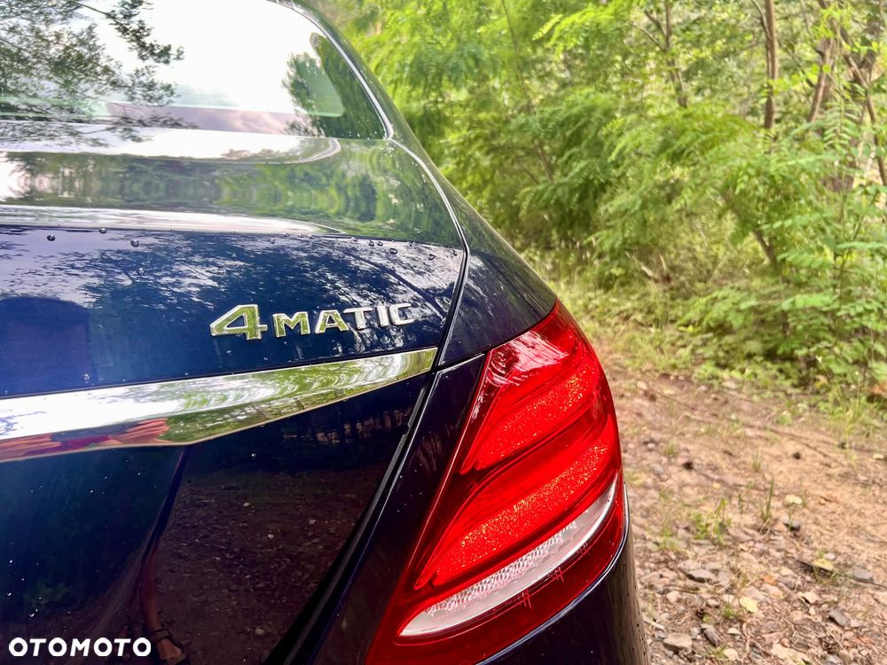 Mercedes-Benz Klasa E 220 d 4-Matic Business Edition 9G-TRONIC - 16