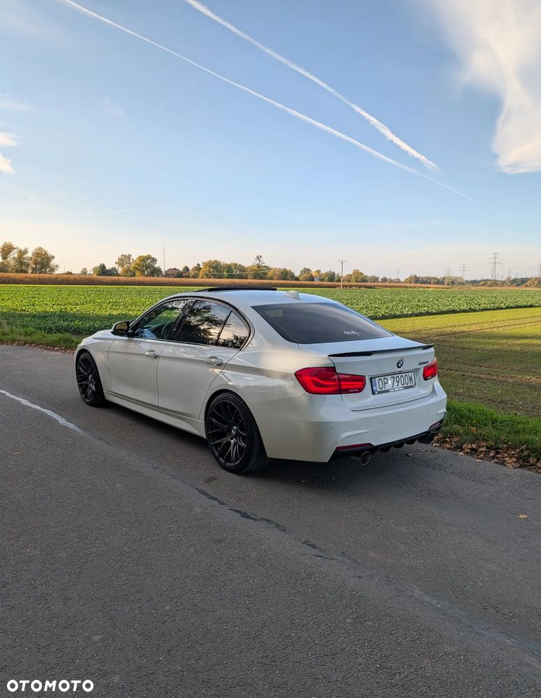 BMW Seria 3 330i xDrive M Sport Shadow - 14