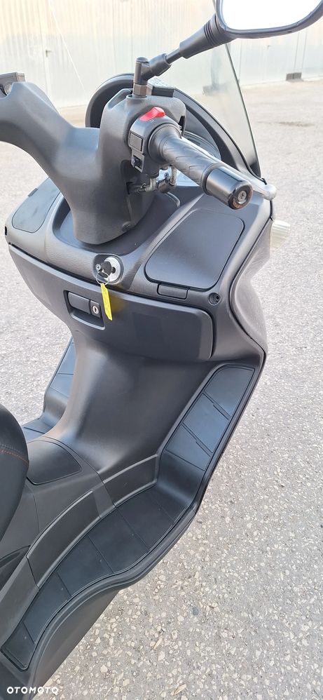 Suzuki Burgman - 14