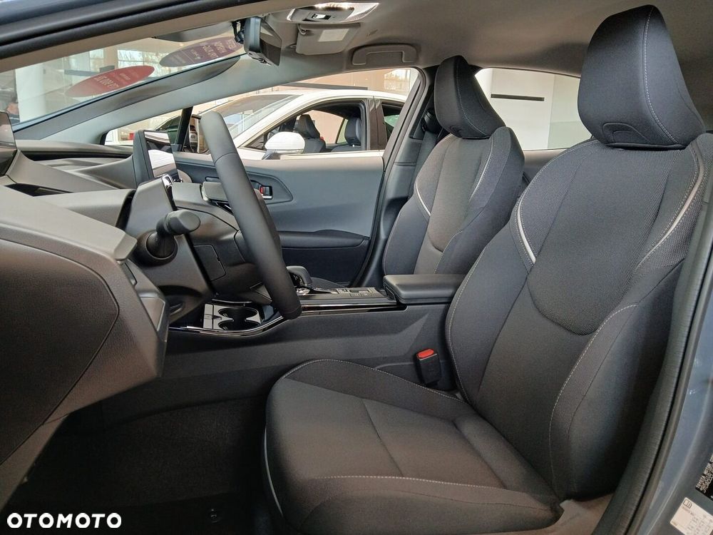 Toyota Prius - 10
