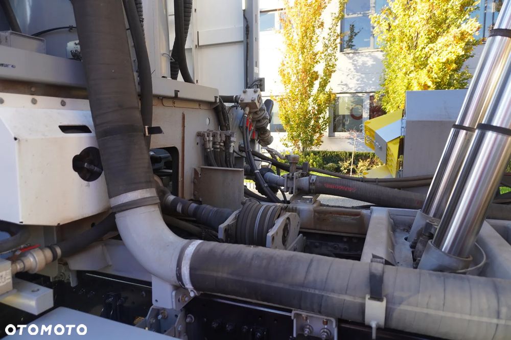 MAN TGM 26.340 E6 / Beczka asenizacyjna Rivard 11,8 m3 / 110 tys. km / oś skrętna - 19