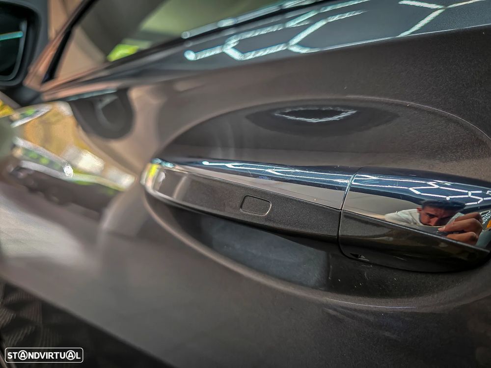 Mercedes-Benz A 180 Limousine d Business Solutions Aut. - 46