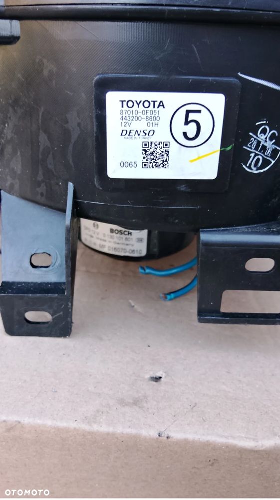 WENTYLATOR NAWIEWU DMUCHAWA silnik OBUDOWA TOYOTA AVENSIS II T25 03-09 - 3