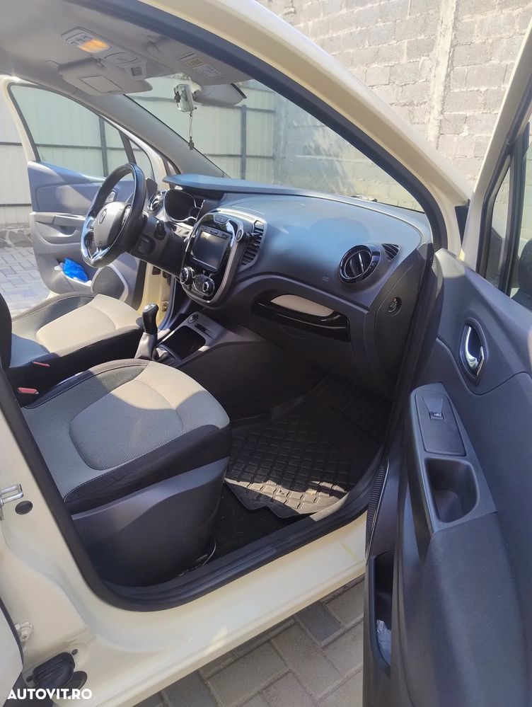 Renault Captur - 10