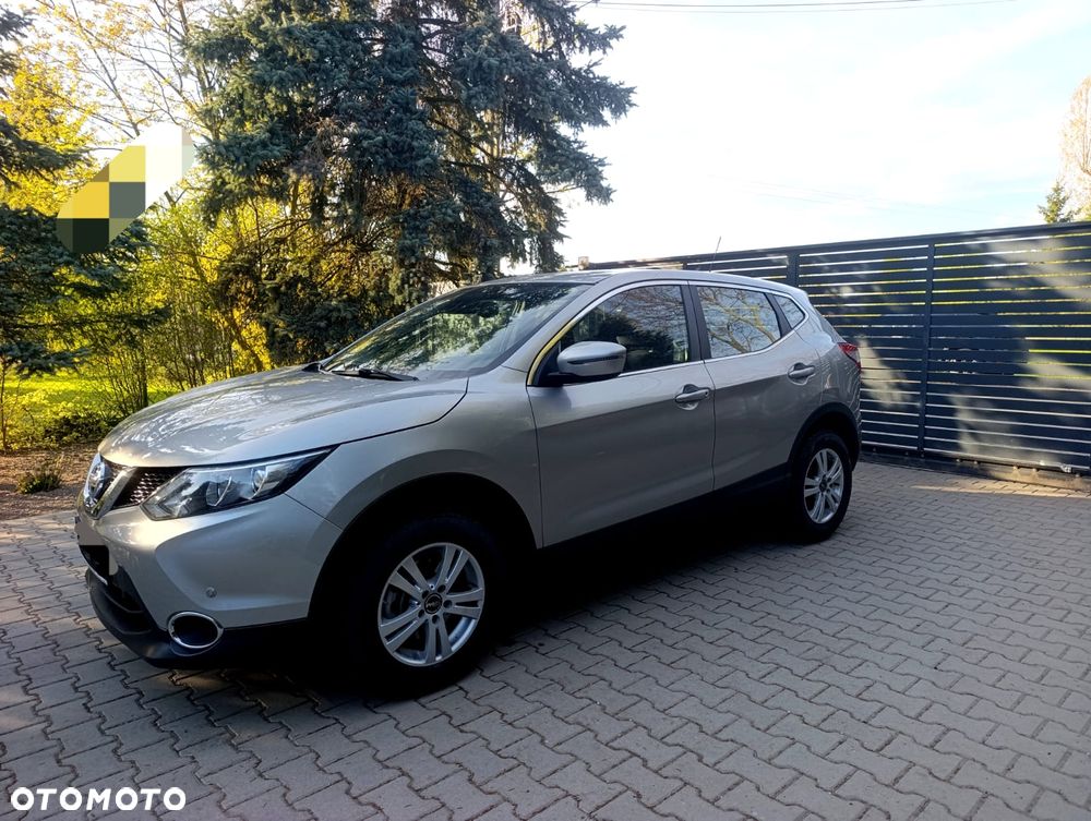 Nissan Qashqai 1.2 DIG-T Xtronic N-Vision - 6