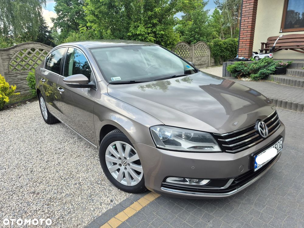 Volkswagen Passat 2.0 TDI DPF Comfortline - 12