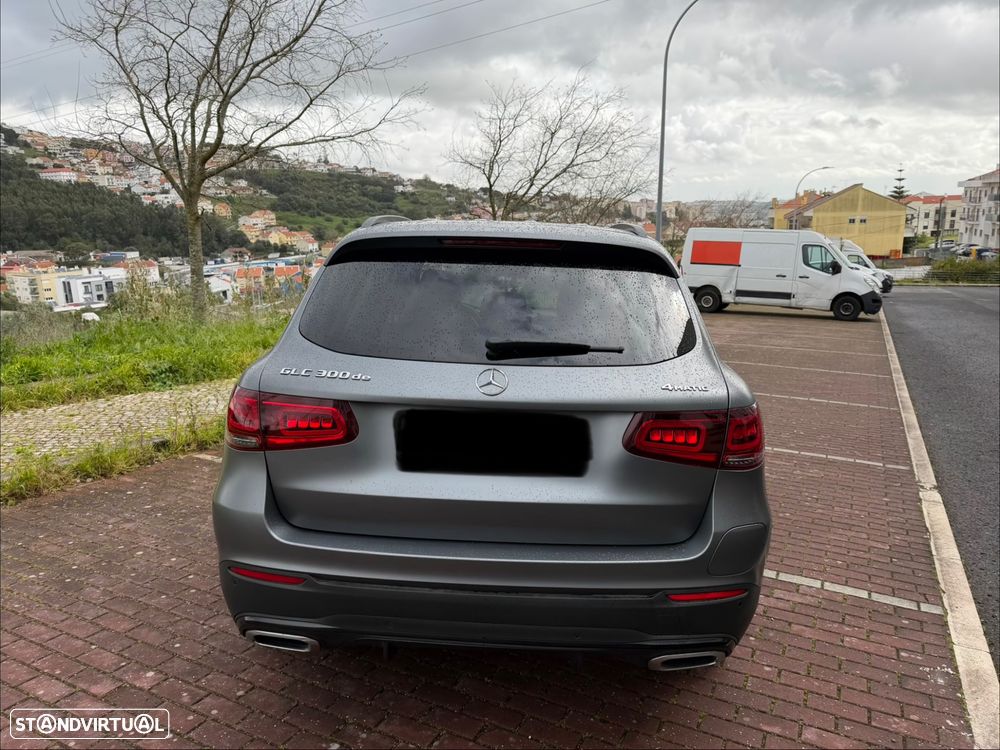 Mercedes-Benz GLC 300 de 4Matic 9G-TRONIC AMG Line Plus - 11