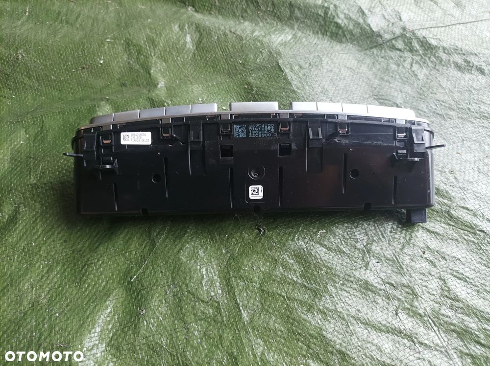 Mercedes C Klasa W205 panel sterowania klimatyzacji A2059058813 - 3