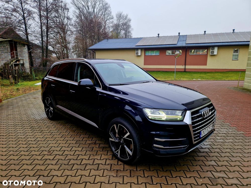 Audi Q7 - 10