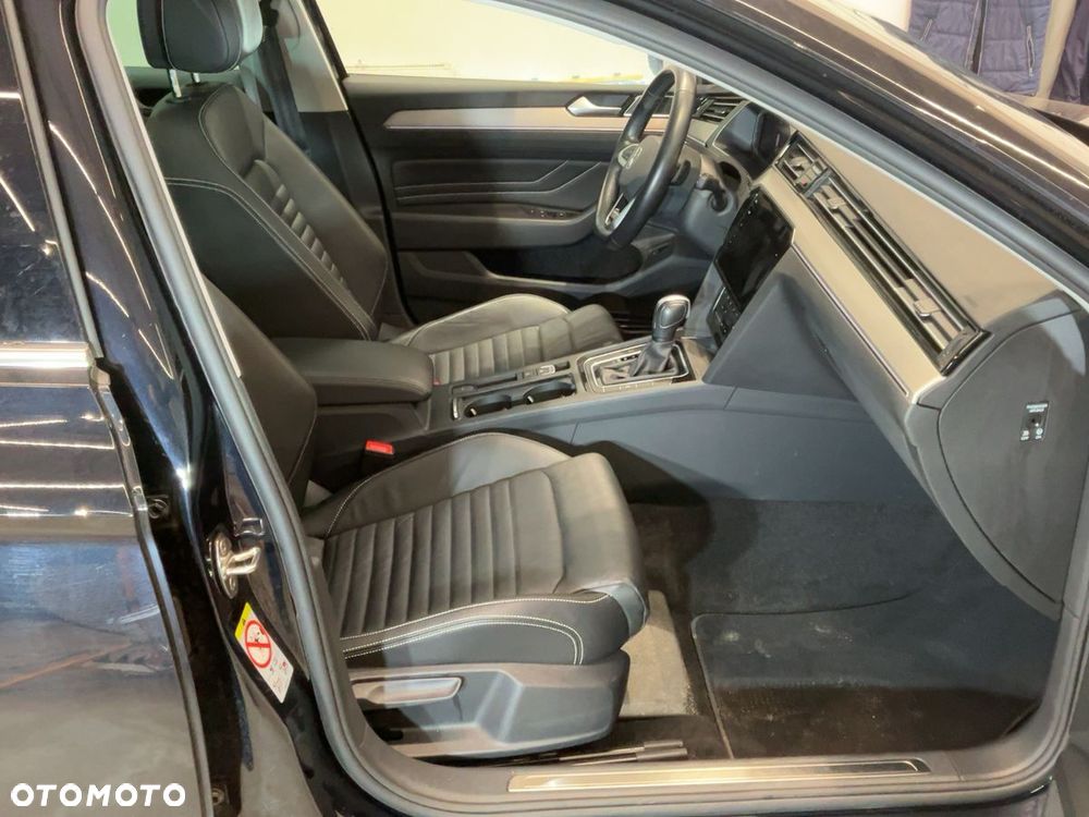 Volkswagen Passat - 6