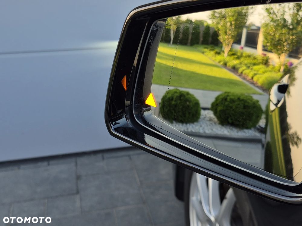 Mercedes-Benz CLA 250 4Matic 7G-DCT - 25