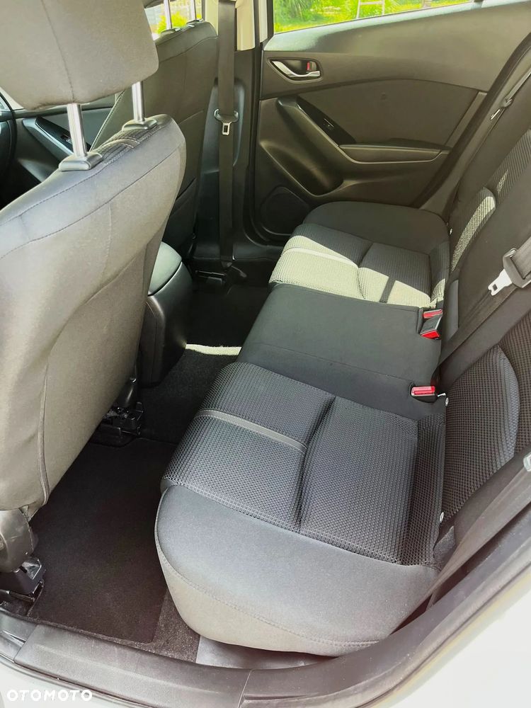 Mazda 3 SKYACTIV-D 105 NAKAMA - 9