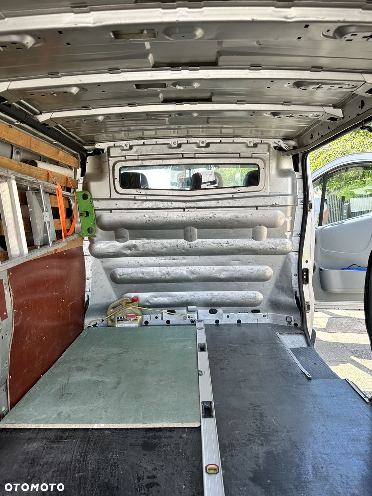 Renault Trafic - 10