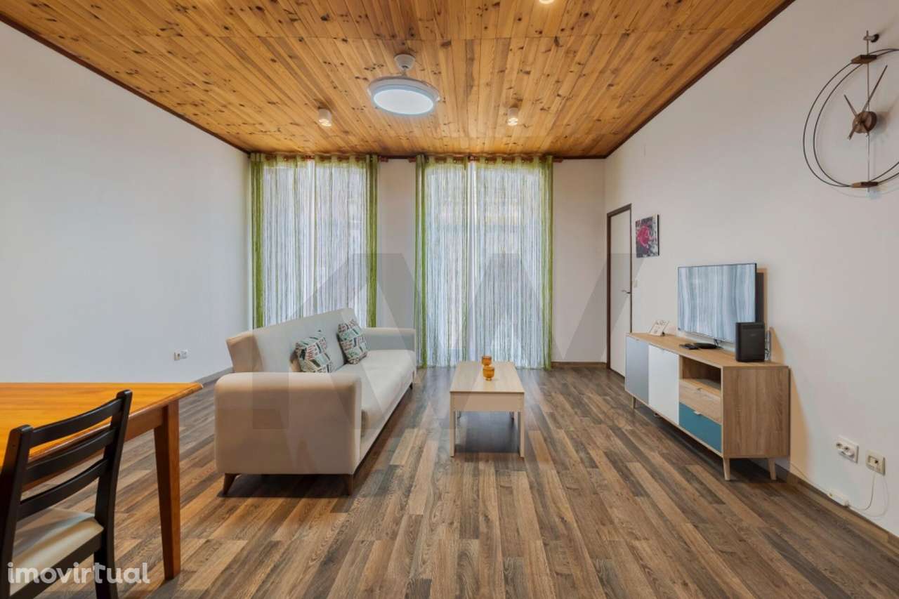 Apartamento T1 Remodelado no Coração de Setúbal | Junto à Praça do Boc - Grande imagem: 4/25