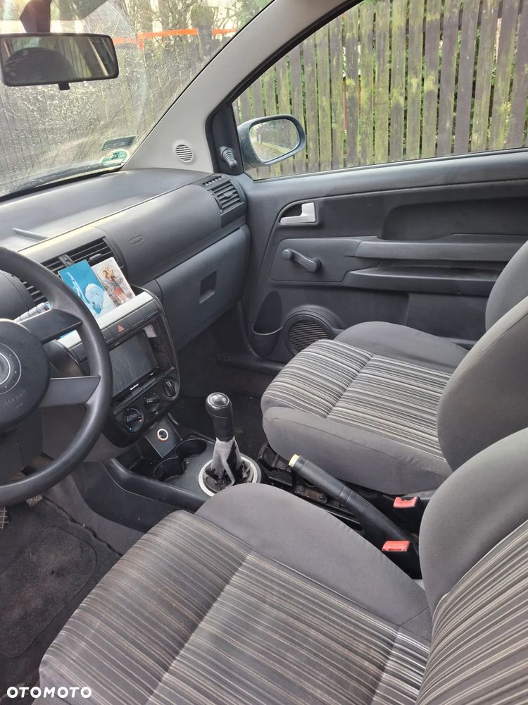 Volkswagen Fox - 7