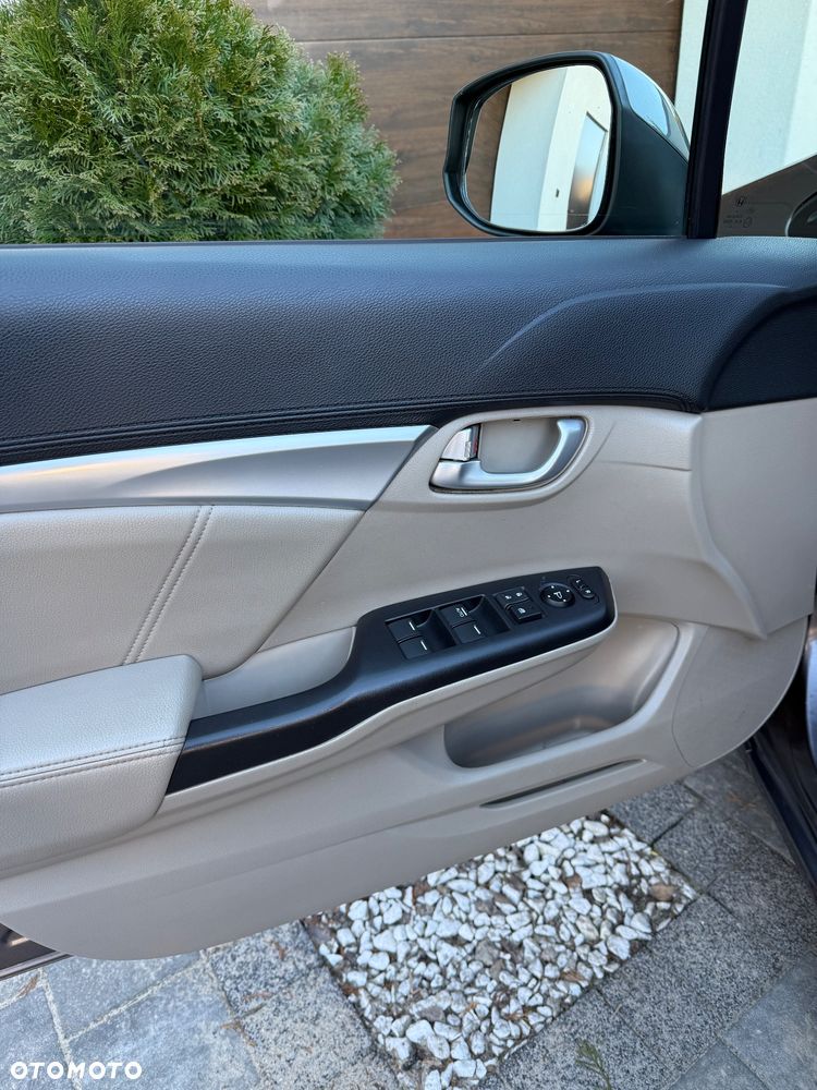 Honda Civic 1.8i-VTEC Automatik Executive - 13