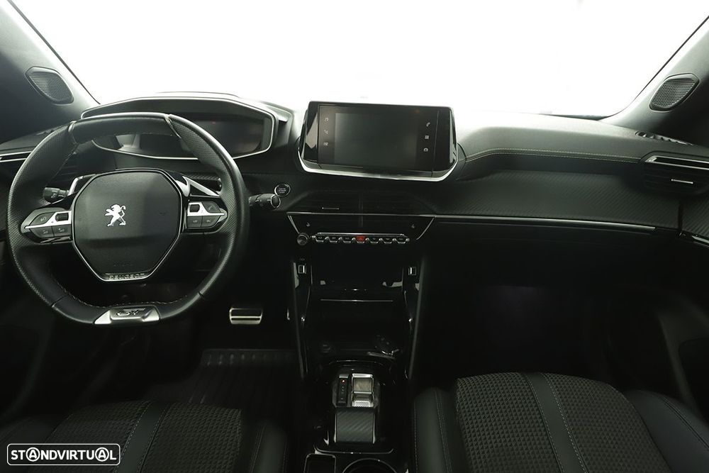 Peugeot 2008 1.2 PureTech GT EAT8 - 8
