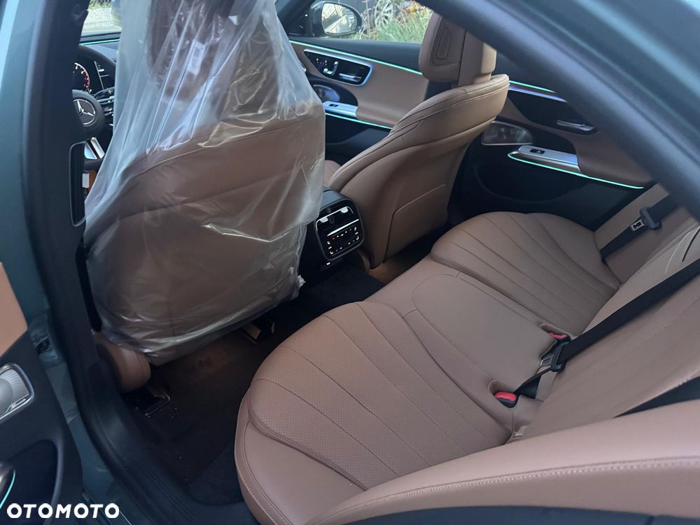 Mercedes-Benz Klasa E 200 AMG - 24