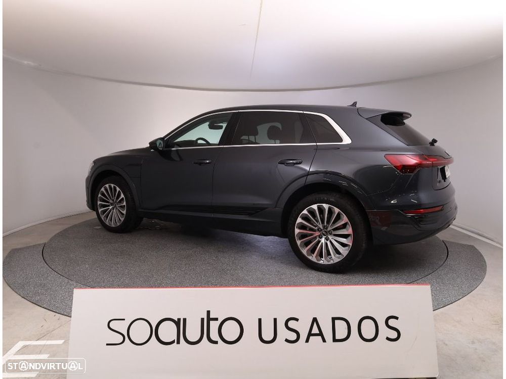 Audi Q8 e-Tron 55 quattro Advanced - 8