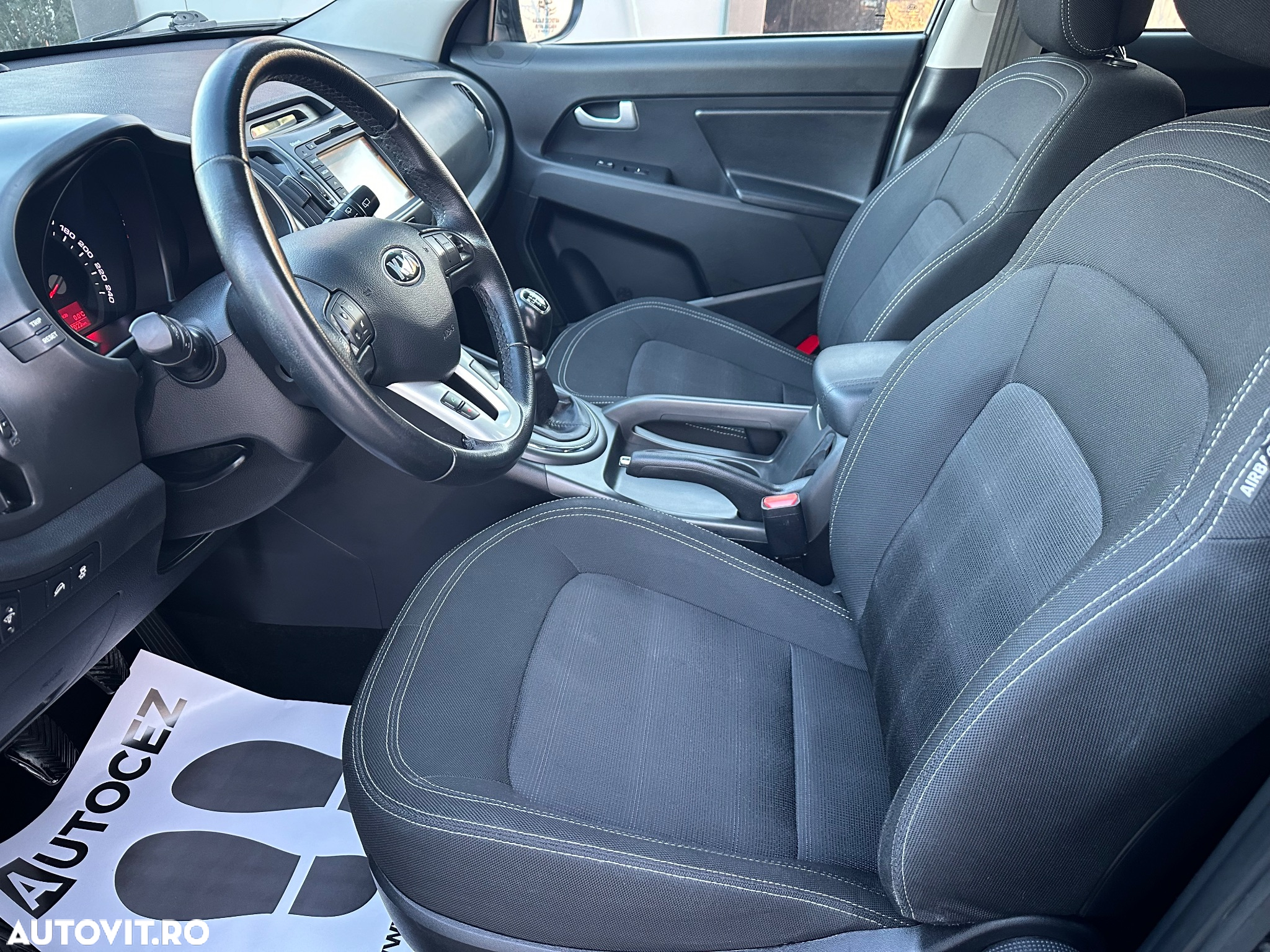 Kia Sportage 1.7 CRDI 2WD Attract - 10