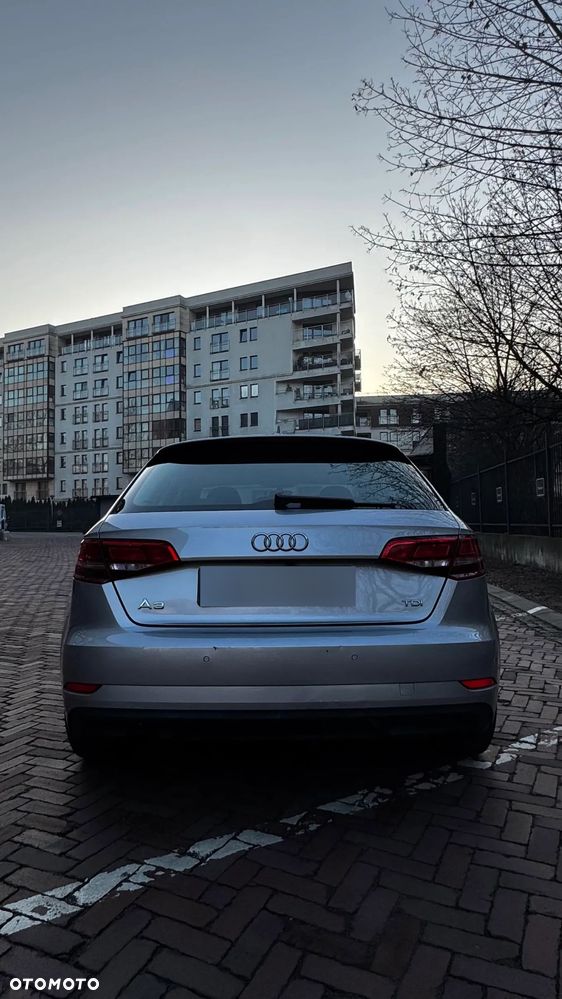 Audi A3 Sportback 1.6 TDI S tronic - 3