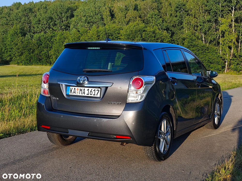 Toyota Verso 1.6 5-Sitzer Comfort - 24