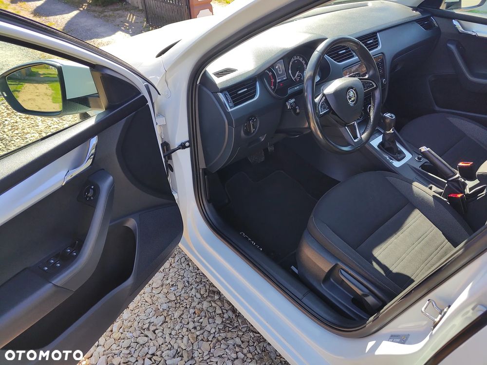 Skoda Octavia 1.5 TSI ACT Style DSG - 13
