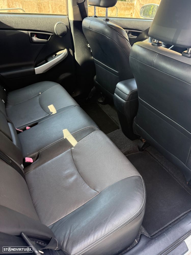 Toyota Prius - 3