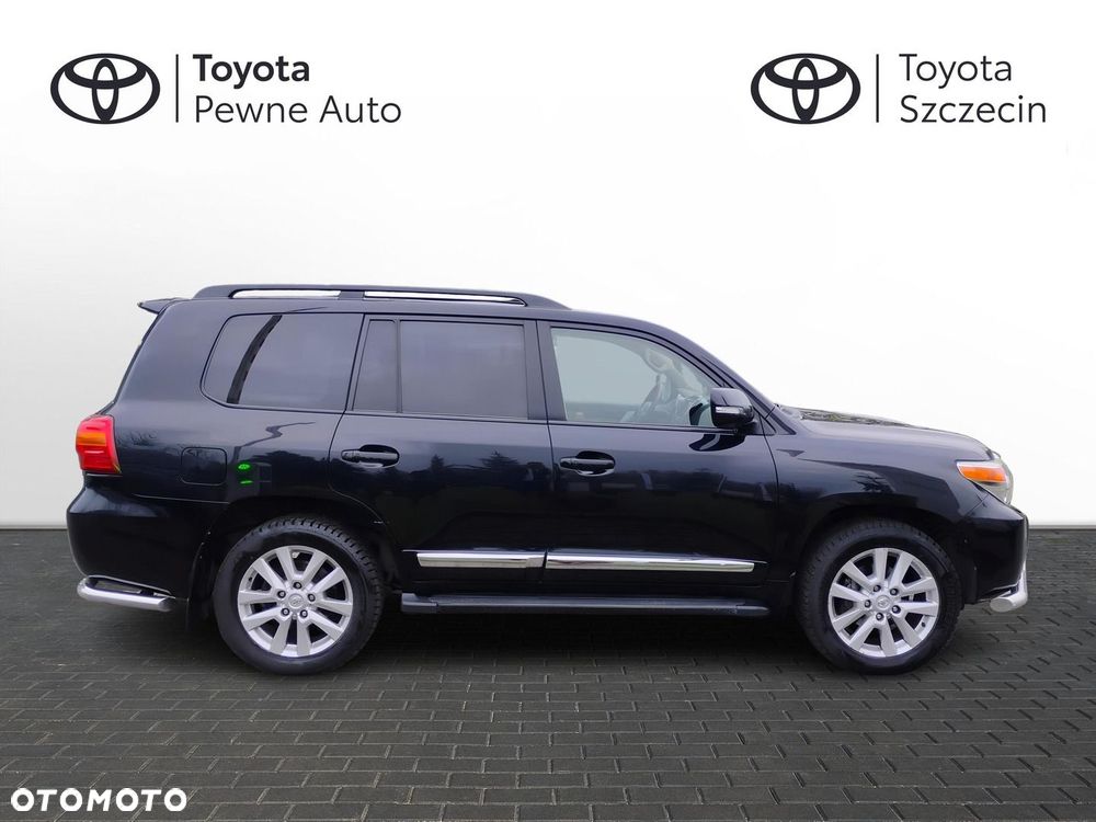 Toyota Land Cruiser - 8